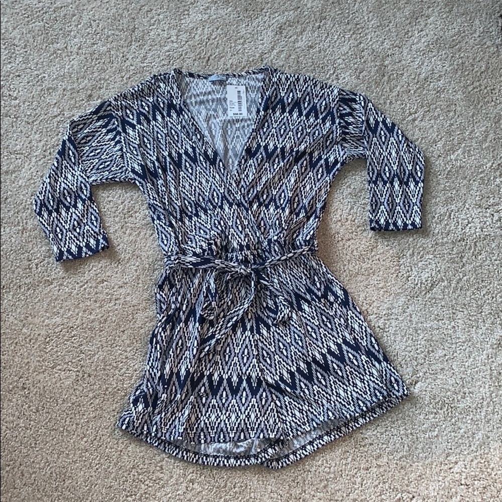 🌸NWT South Moon Under romper